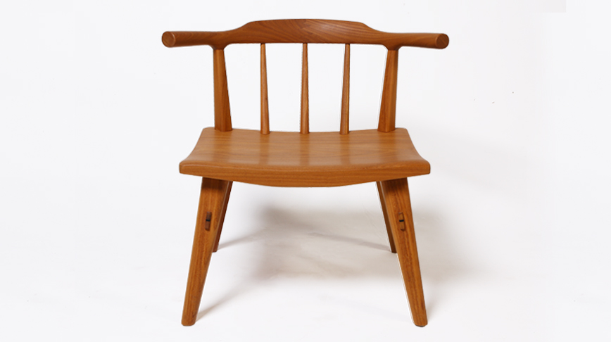 Live:Tong Chair
-
